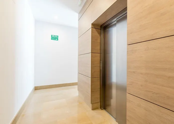 Luxury Front With Pool Apartamento