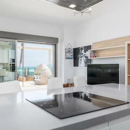 Apartment Luxury Front With Pool Valencia