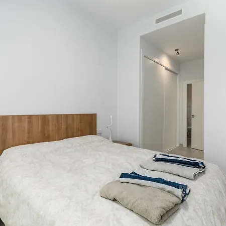 Apartment Luxury Front With Pool