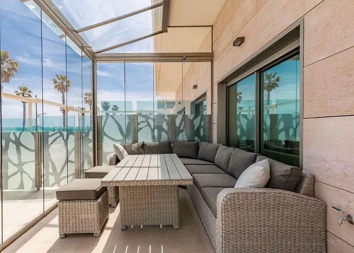 Luxury Front With Pool Apartman *