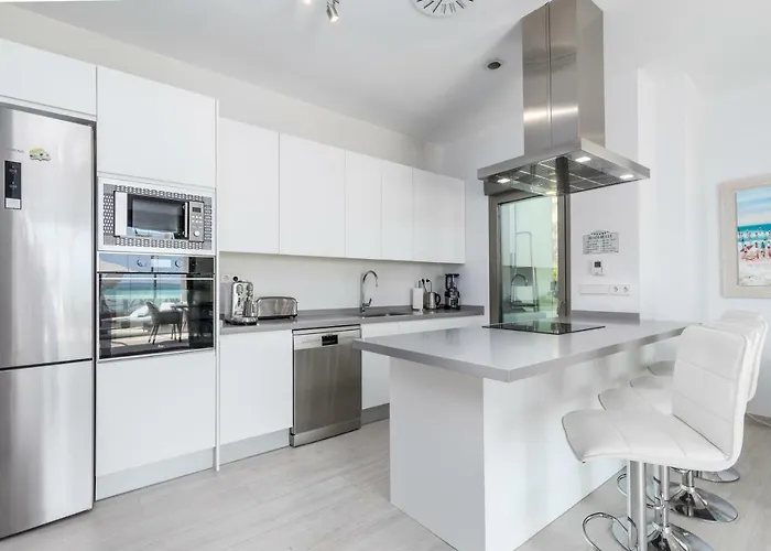 Luxury Front With Pool Apartman *