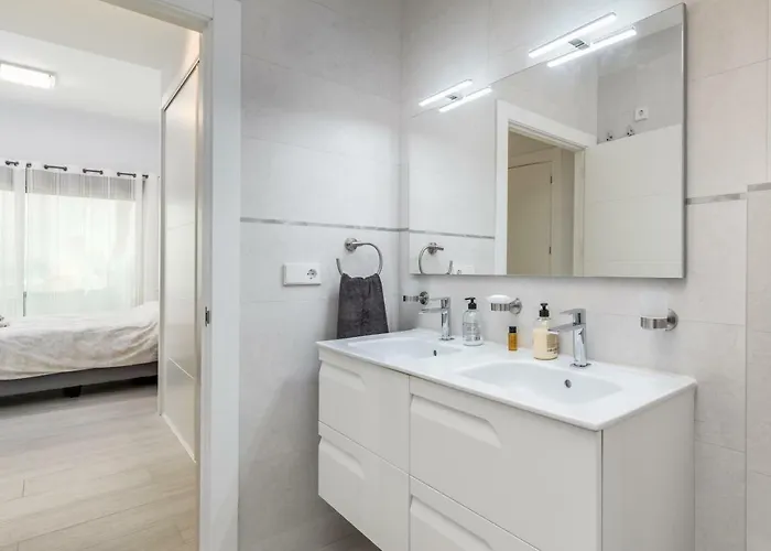 아파트 Luxury Front With Pool 발렌시아